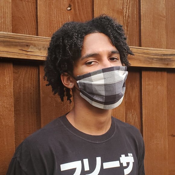 Plaid Blk/WhtHandmade Cotton Face Mask,Reuse/Wash - Picture 3 of 4